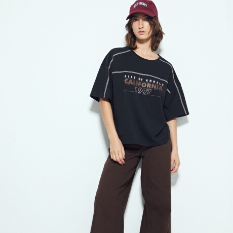 REMERA MAGNOLIO Negro