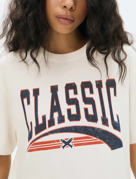 CAMISETA CON ESTAMPA MODELO OVERSIZE BEIGE