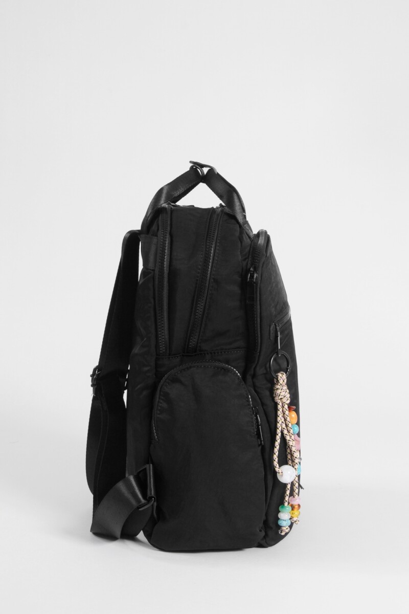 Mochila porta laptop con llavero negro