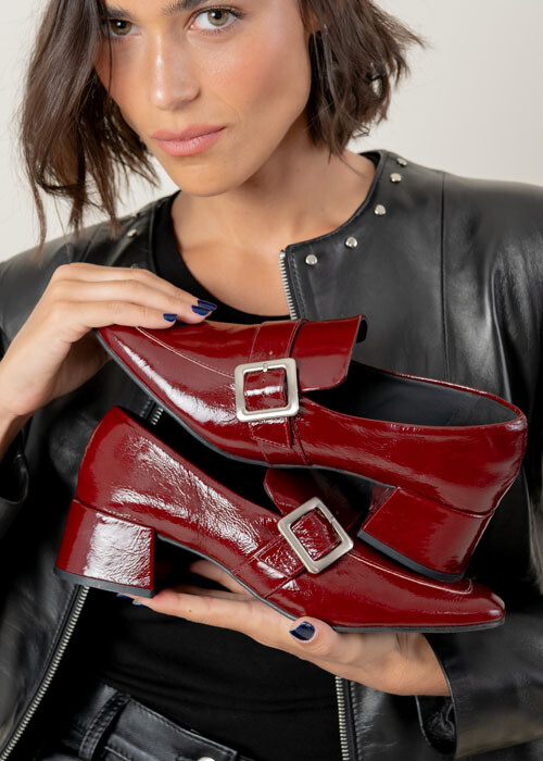 Botas, zapatos, championes, mocasines, sandalias