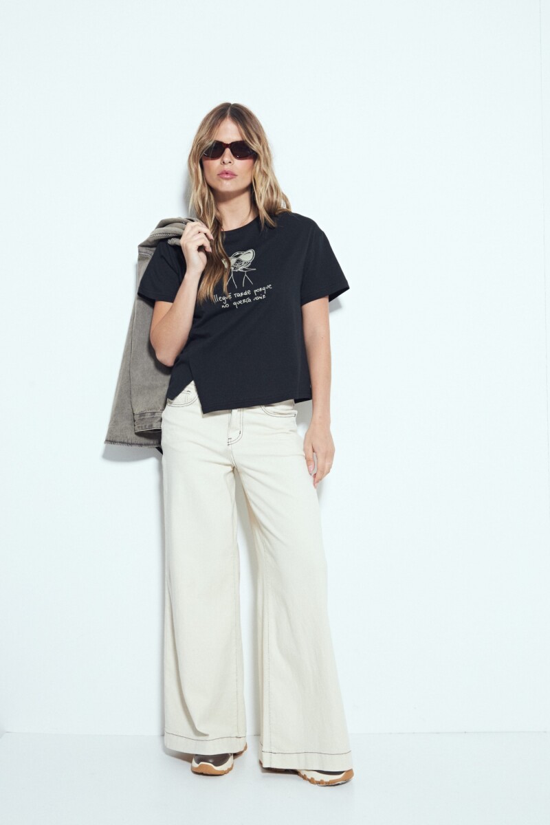 REMERA TARUMÁ Negro