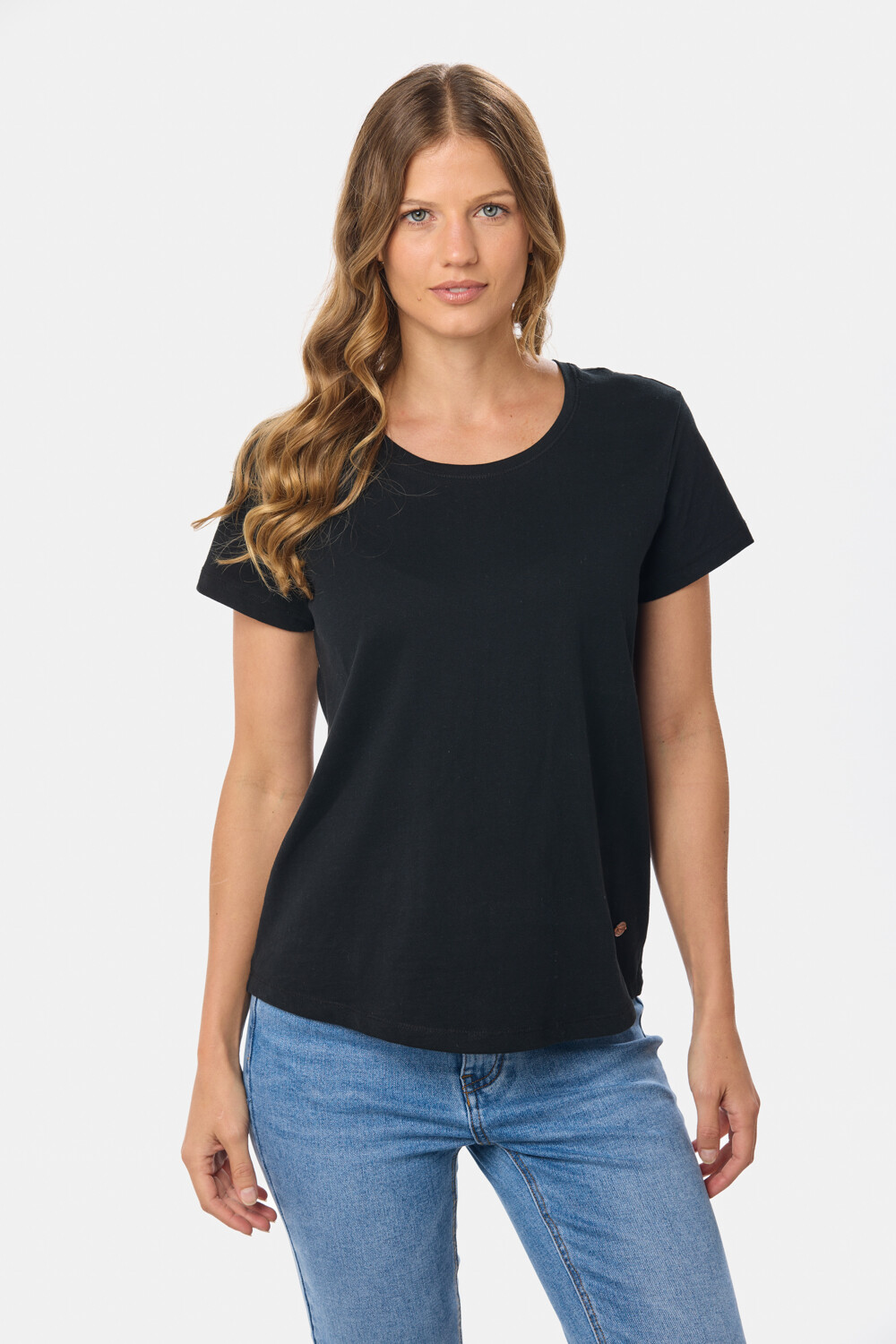 REMERA LISA MANGA CORTA Negro