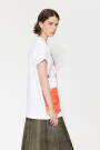 REMERA ICON MACHINE Blanco