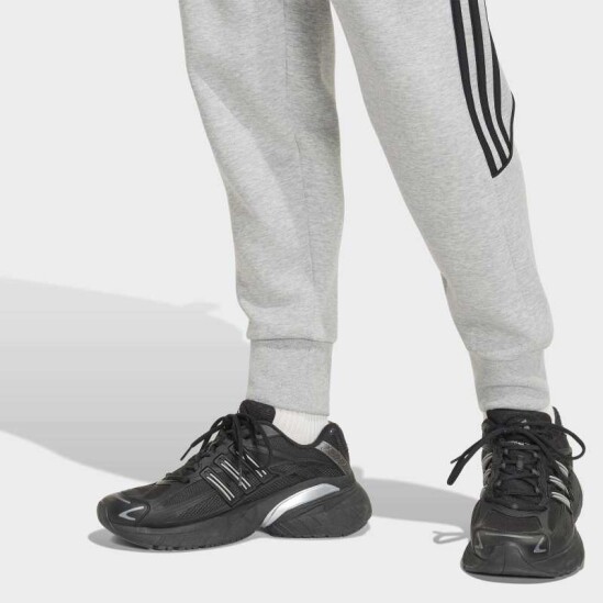 Pantalón Adidas Spacer Teamgeist 26 Cutline Cuffed Gris