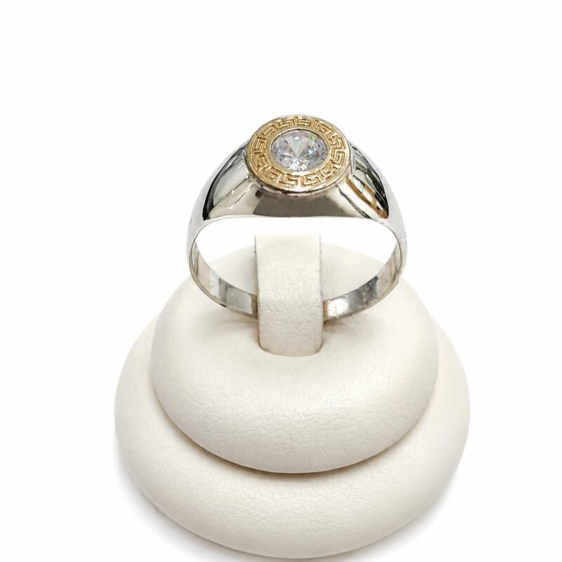 Anillo con zirconia central Anillo con zirconia central
