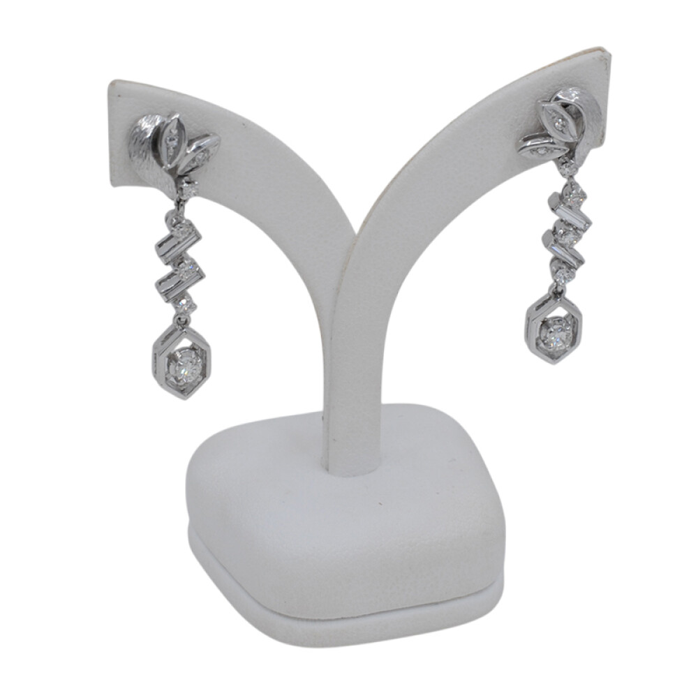 Caravanas antiguas en oro 18k blanco y brillantes Caravanas antiguas en oro 18k blanco y brillantes