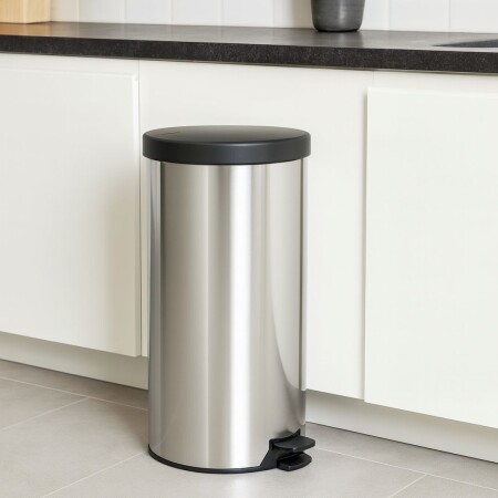PAPELERA TACHO ACERO INOXIDABLE TRAMONTINA 20LTS PLATEADO