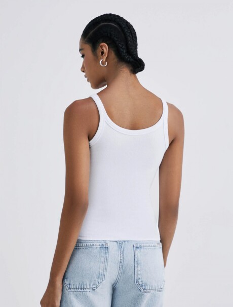 MUSCULOSA BÁSICA ACANALADA BLANCO