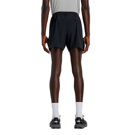 Short de Hombre New Balance Athletics Run Negro