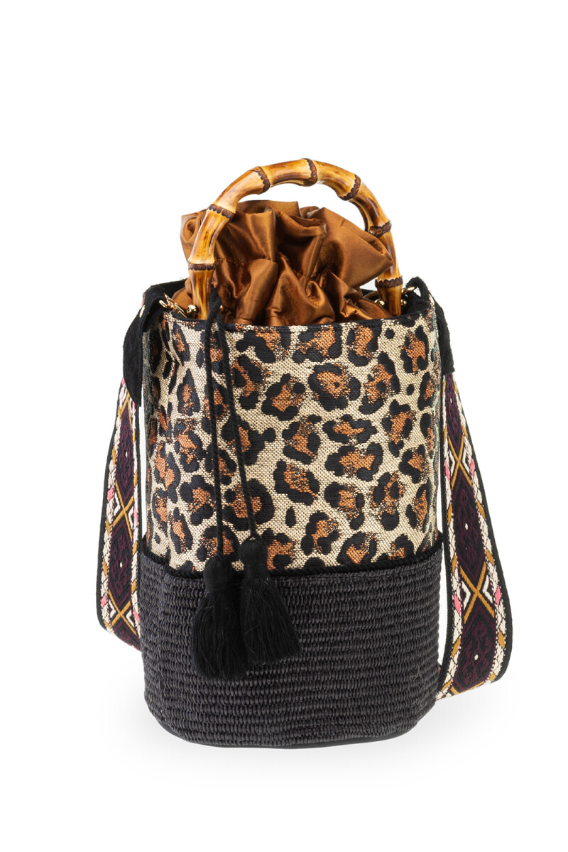 NAXOS LEO Leopardo