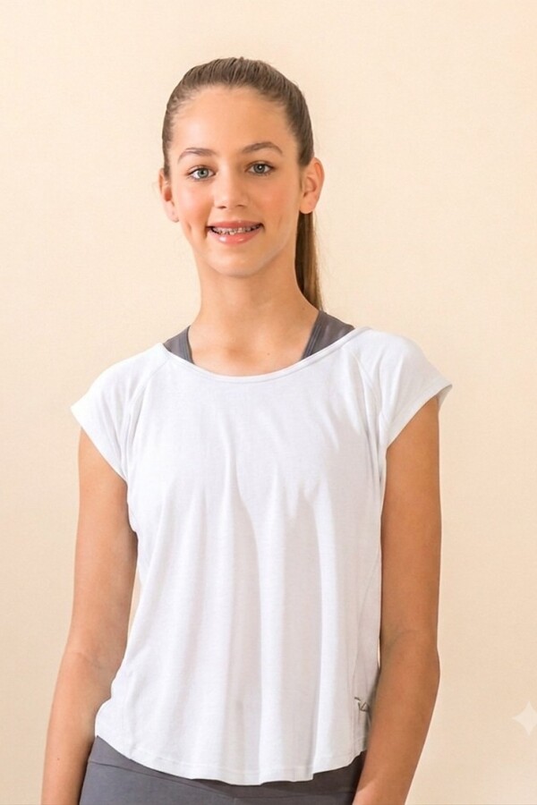 Remera Deportiva. Blanco