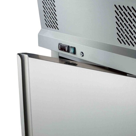Freezer Vertical 650 Litros 1 Puerta GN 2/1 Freezer Vertical 650 Litros 1 Puerta GN 2/1