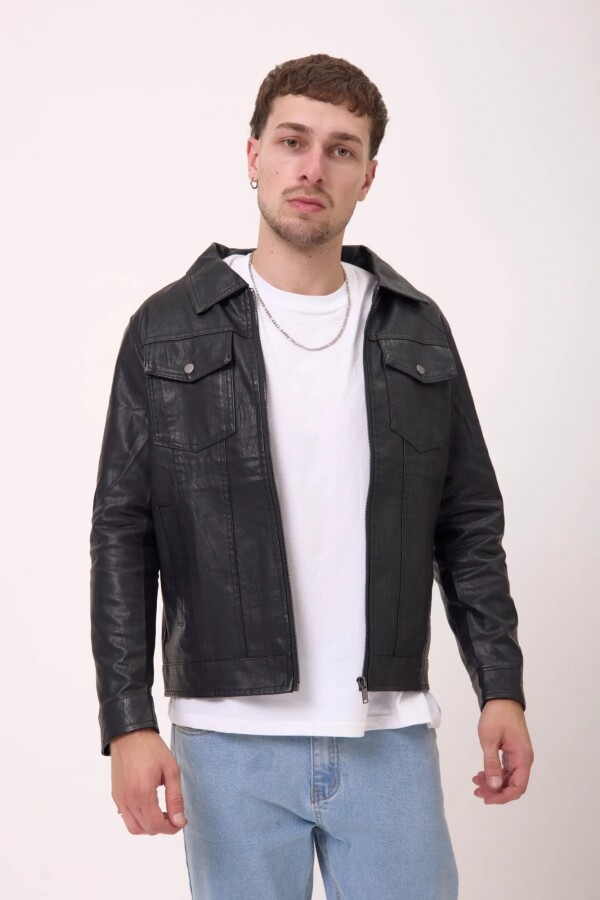 Campera Cuerina Buttonup Negro