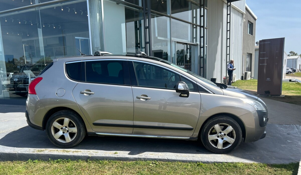 Peugeot 3008 PR 1.6 2012 Peugeot 3008 PR 1.6 2012