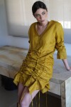 Imperfect Shape Dress Mostaza