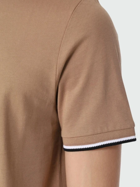 Hugo Boss - Remera de algodón con rayas características en los puños, THOMPSON Beige