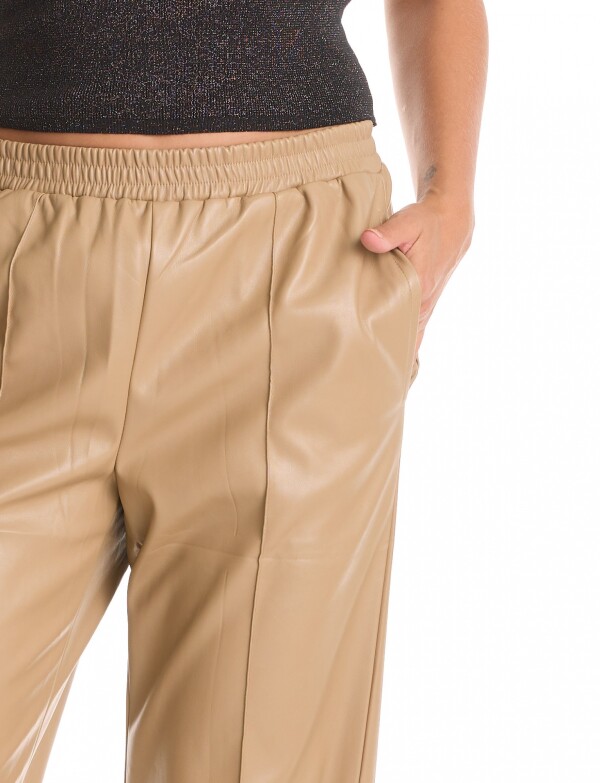 Pantalon Eco Cuero TOSTADO