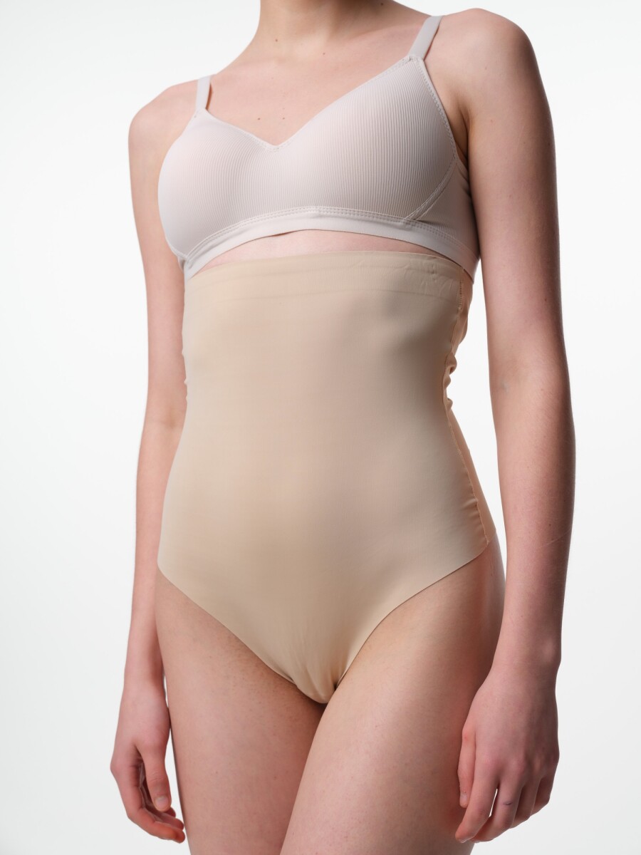 Colaless Slim Ruby - Arena 