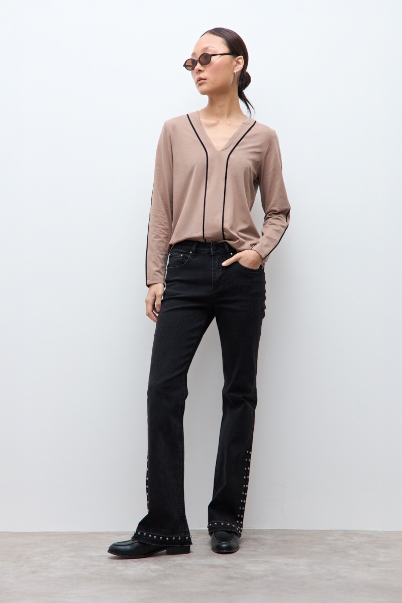 Remera vivo en contraste - tostado 