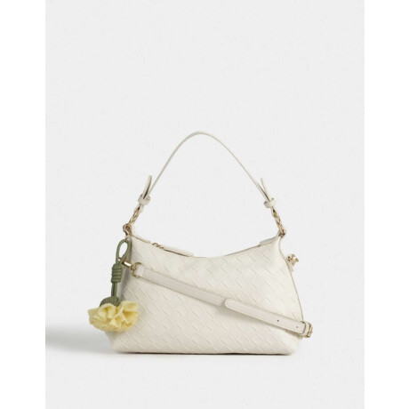Bandolera Trenzada Con Charm Blanco Crudo
