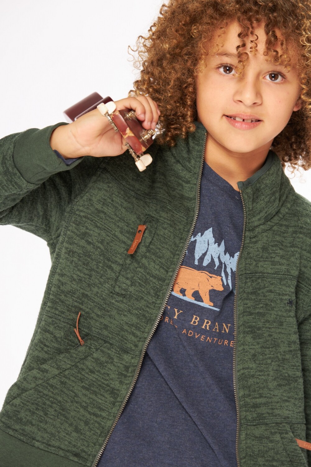 Campera deportiva tipo tejida Verde