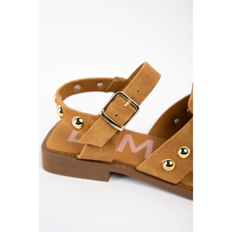 Cangrejera Gamuza Con Tachas Camel