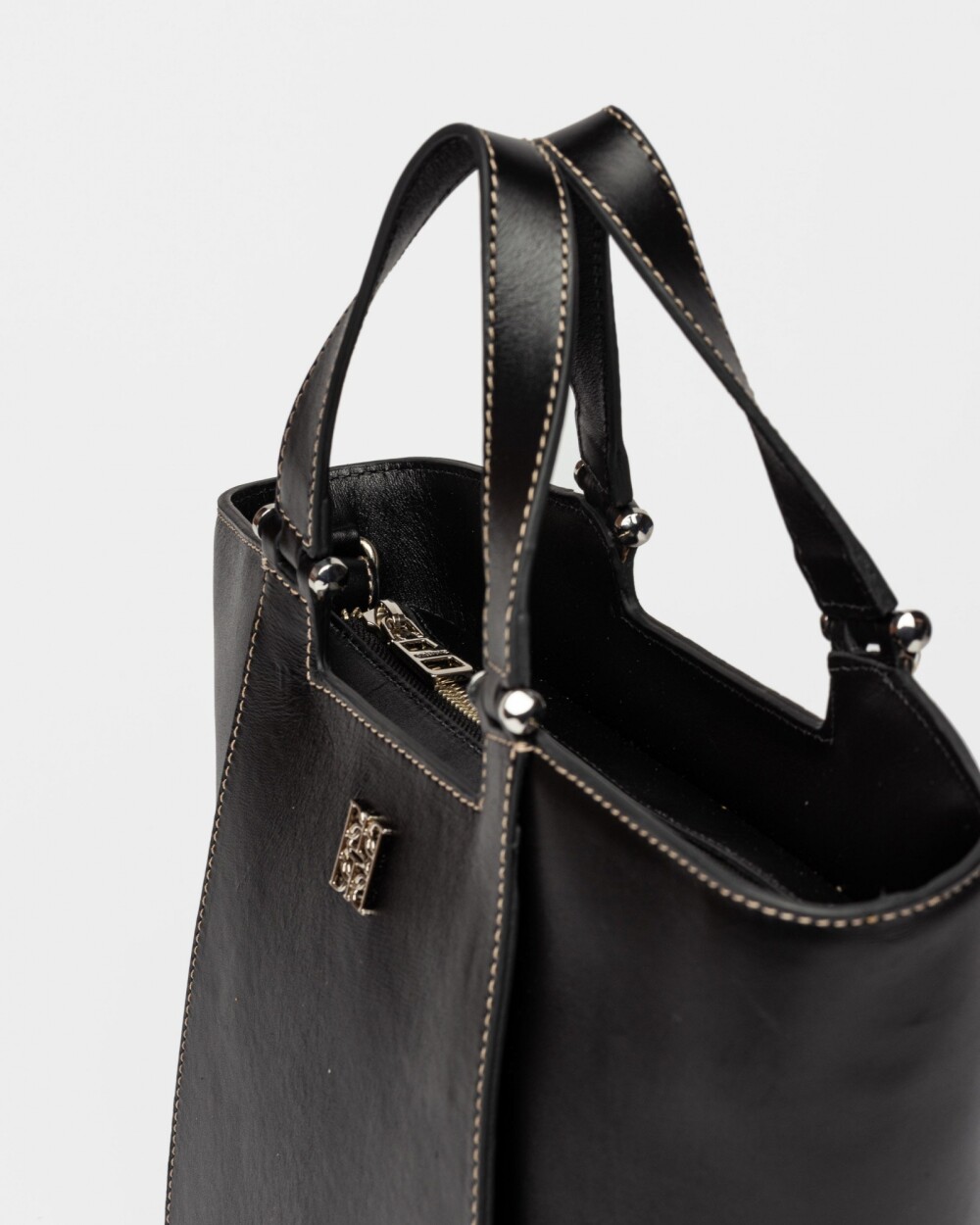 Cartera de mano Tess en cuero vaquita Negro