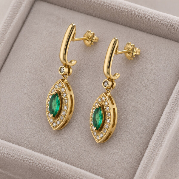 Caravanas Aura Verde de Oro Amarillo 18k con Brillantes y Esmeraldas Caravanas Aura Verde de Oro Amarillo 18k con Brillantes y Esmeraldas
