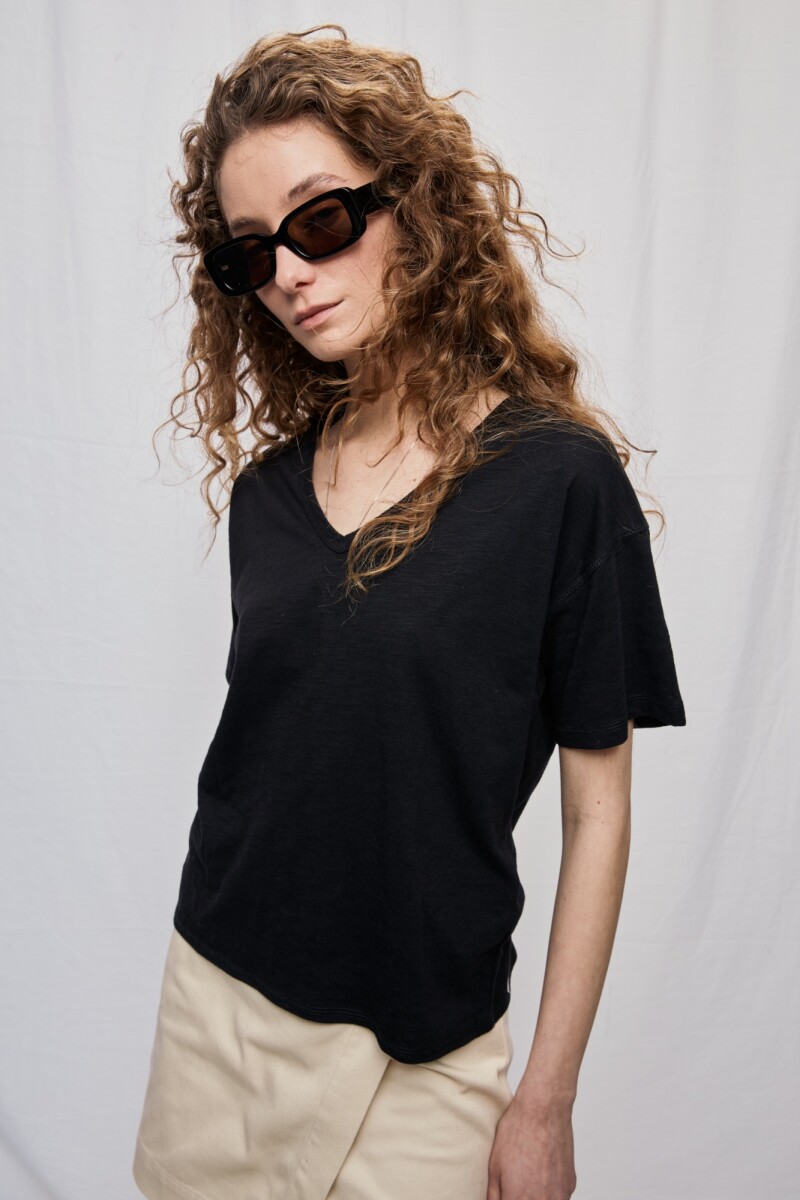 REMERA HARRY Negro
