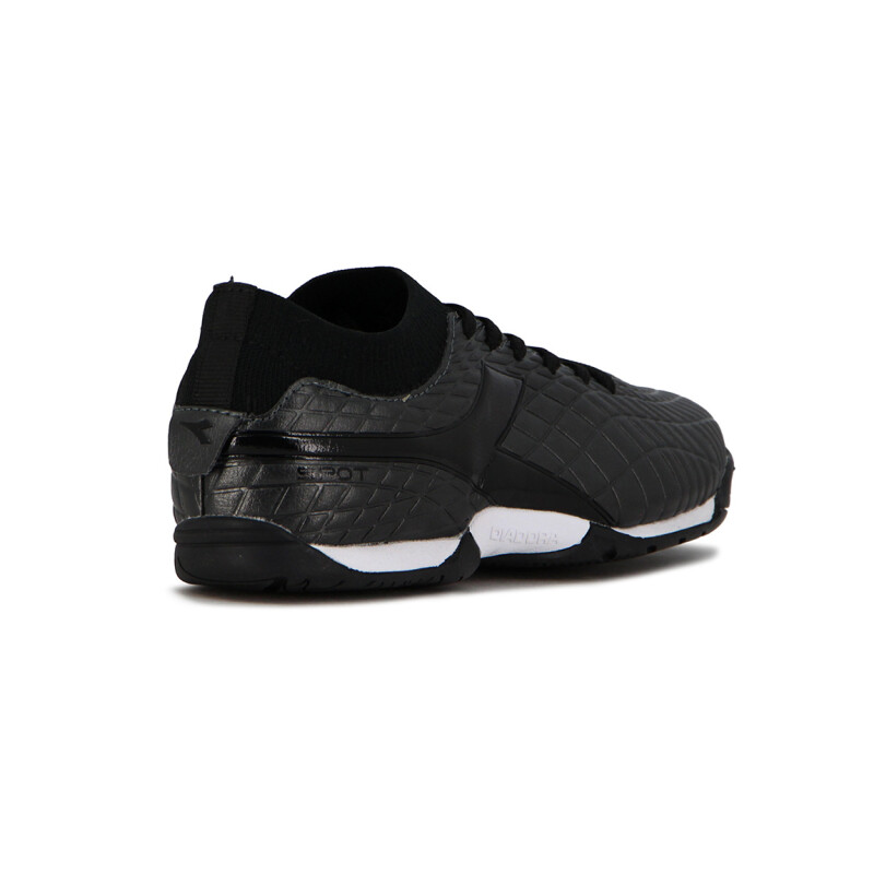 Zapato Fútbol Indoor Diadora Spot Teen Negro-Negro