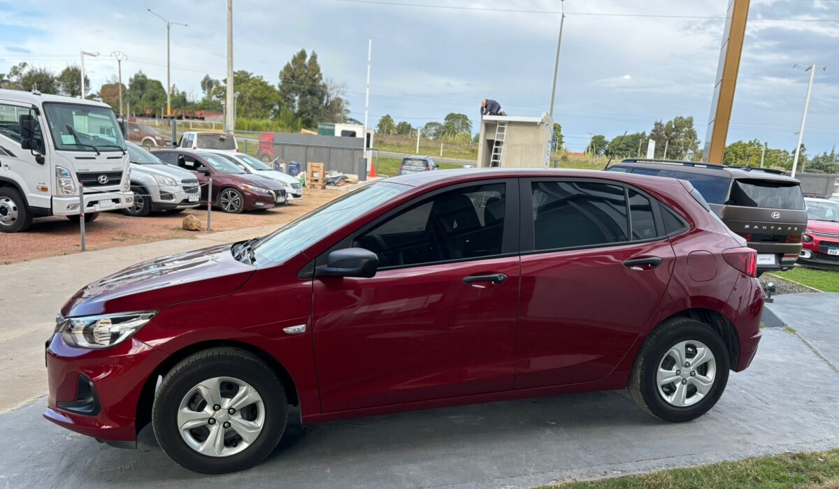 Chevrolet Onix HB 1,0 LS - 2024 Chevrolet Onix HB 1,0 LS - 2024