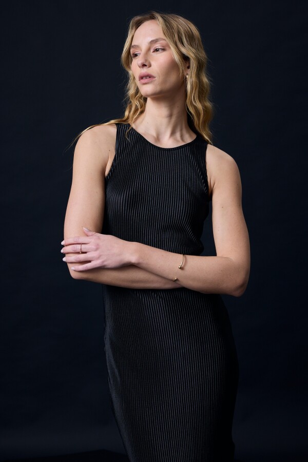 Vestido Saten Plisado NEGRO
