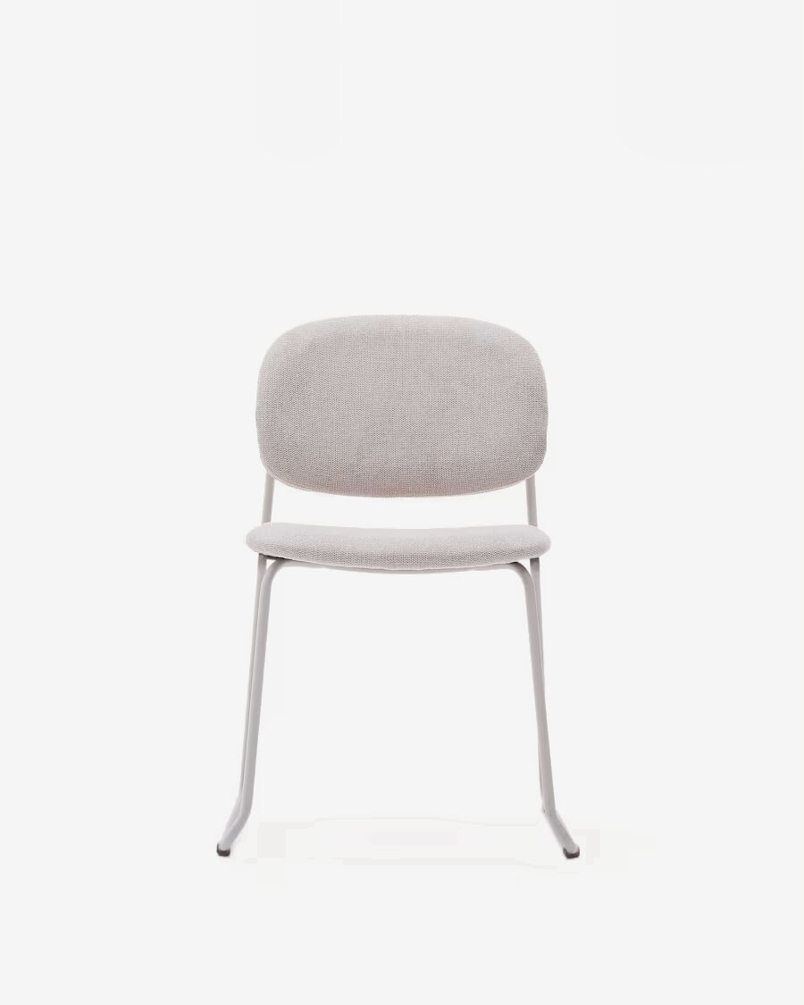 Silla apilable Meli de chenilla beige y patas de metal beige FSC Mix Credit chenilla beige y patas de metal beige