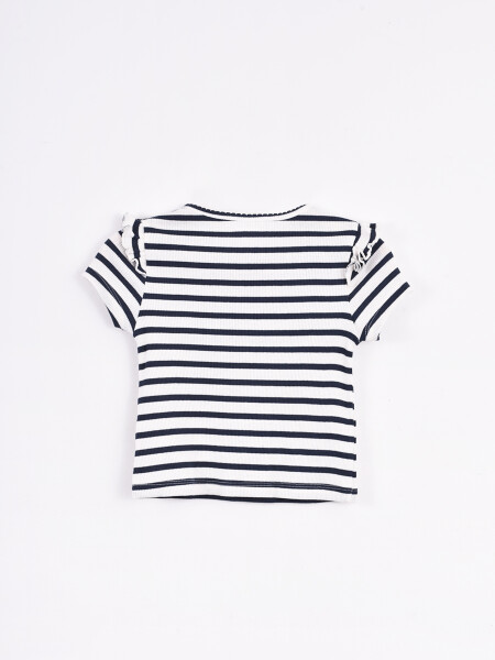 REMERA GRETA VARIANTE 3