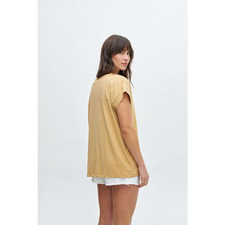 Musculosa básica Famone Dulce de leche