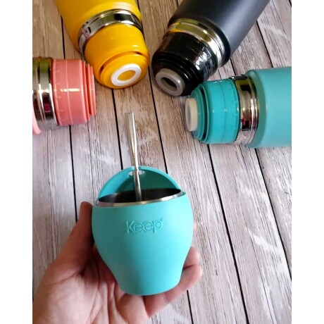 Set de mate de silicona + bombilla en acero inoxidable 300ml Keep Set de mate de silicona + bombilla en acero inoxidable 300ml Keep