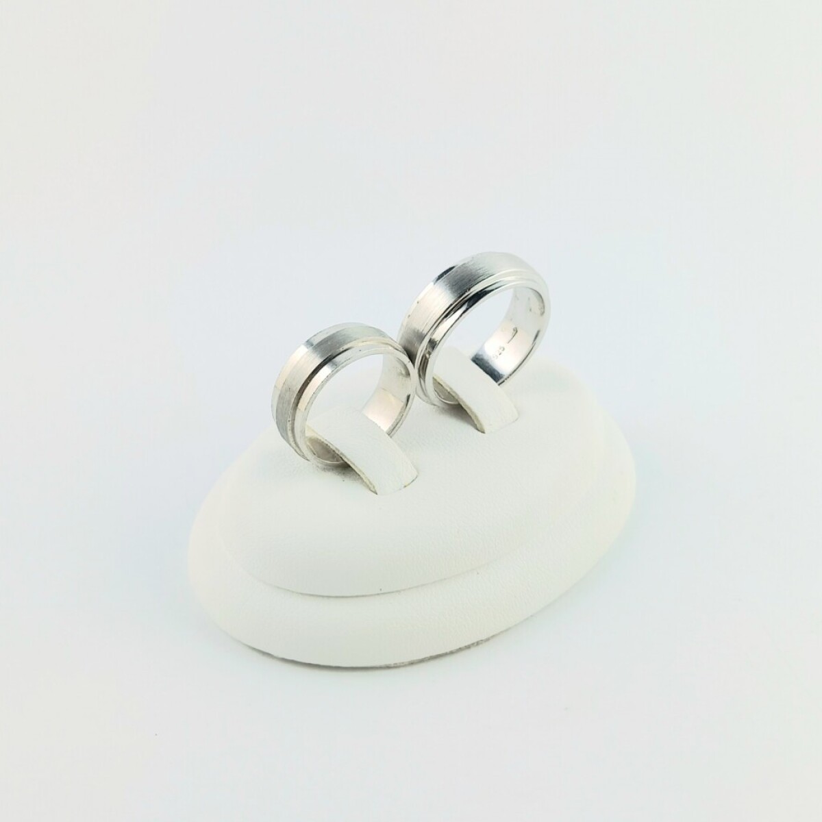 Alianzas Iara en Plata 925 - Diametro interno 15.80 mm y 18.60 mm 