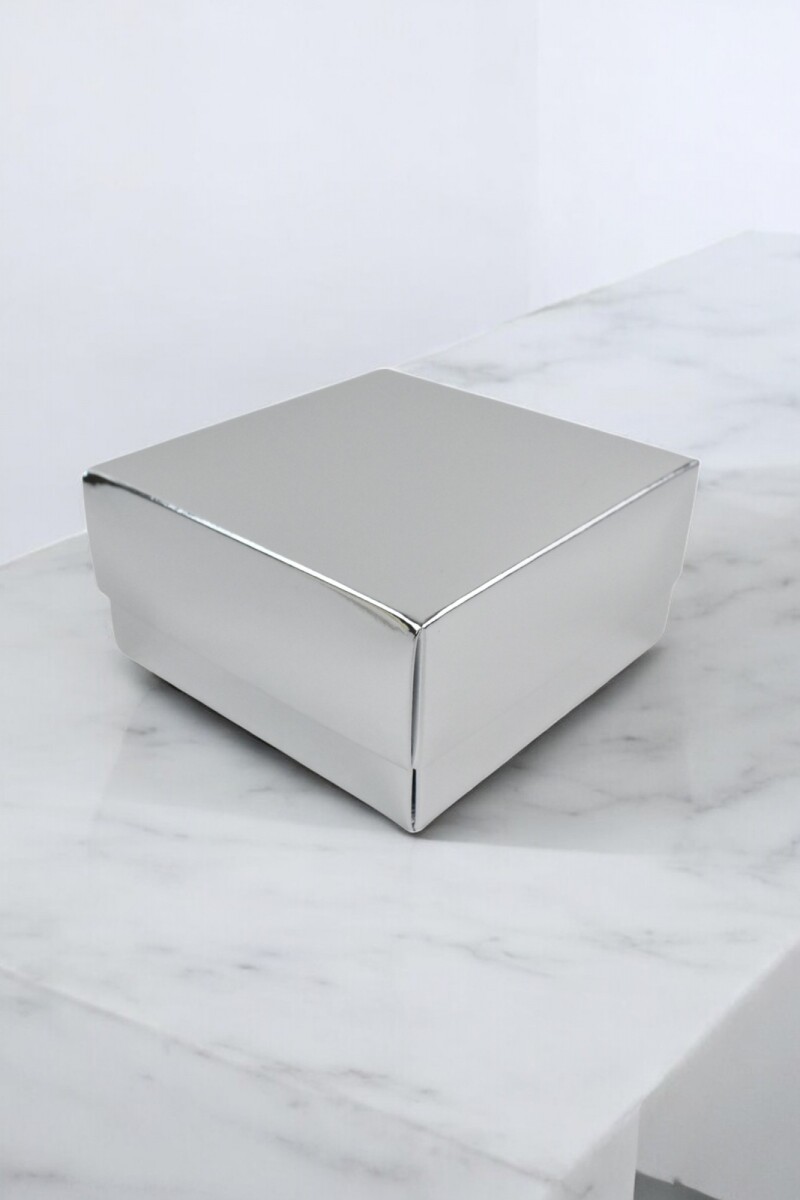 Caja laminada 04 - 12x12x6 cm - PLATA 