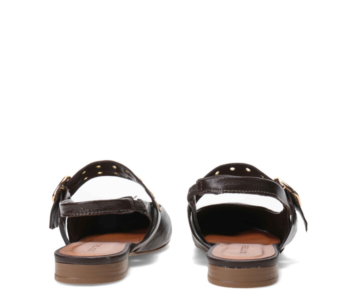 Zapato con pulsera y hebilla Marron
