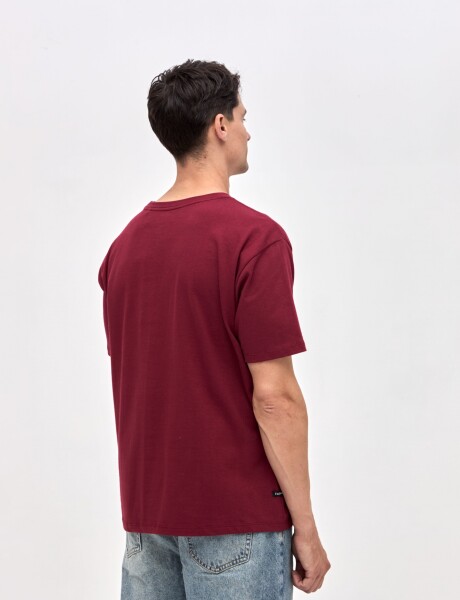 Remera Otter Bordo