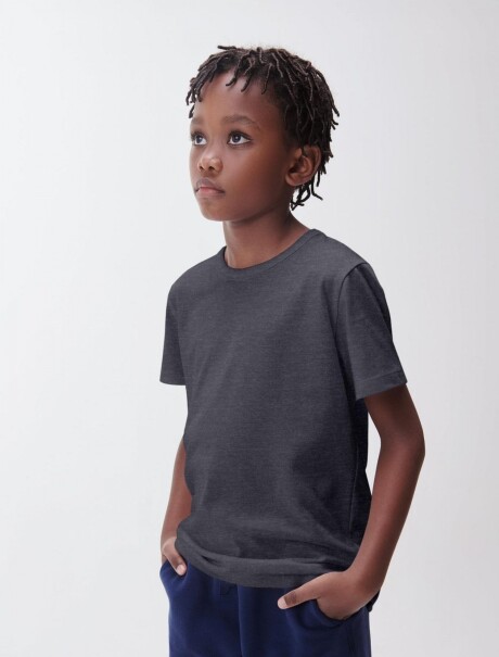 CAMISETA BÁSICA INFANTIL GRIS OSCURO