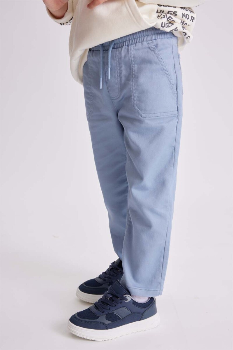 Pantalón twill Celeste