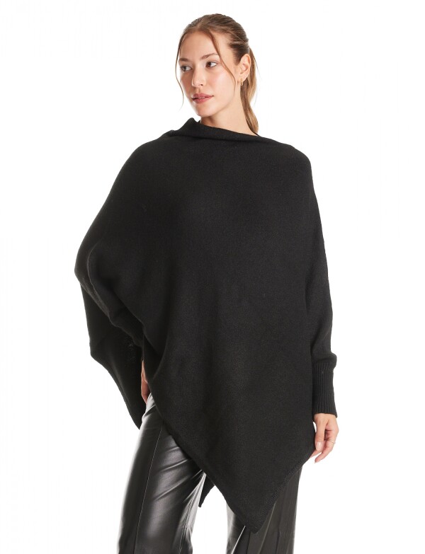 Poncho Asimetrico NEGRO