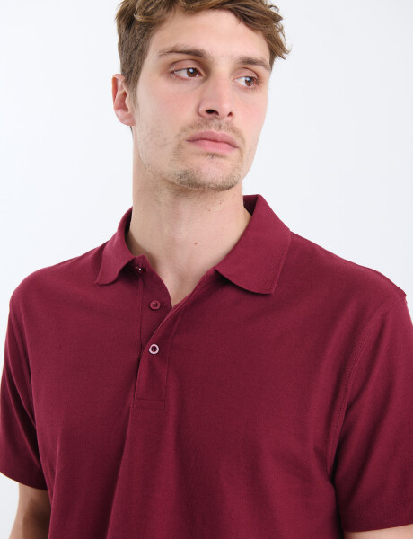 520857 REMERA FERAUD Bordo