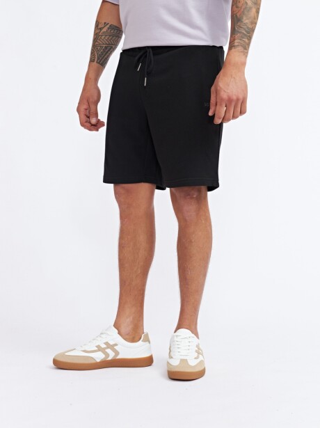 SHORT CHICAMA NEGRO
