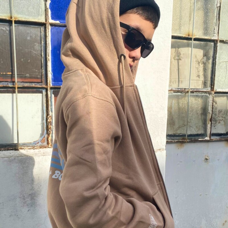 Campera con Estampa N+ Tostado