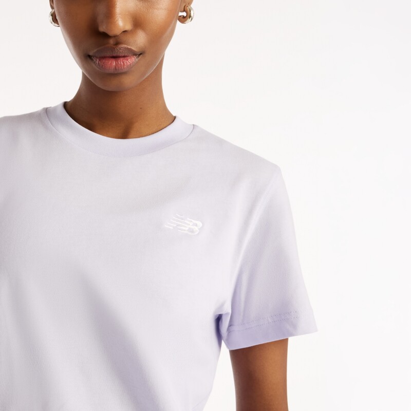 Remera New Balance de Dama - Sport Essentials - WT41509SMV LILA