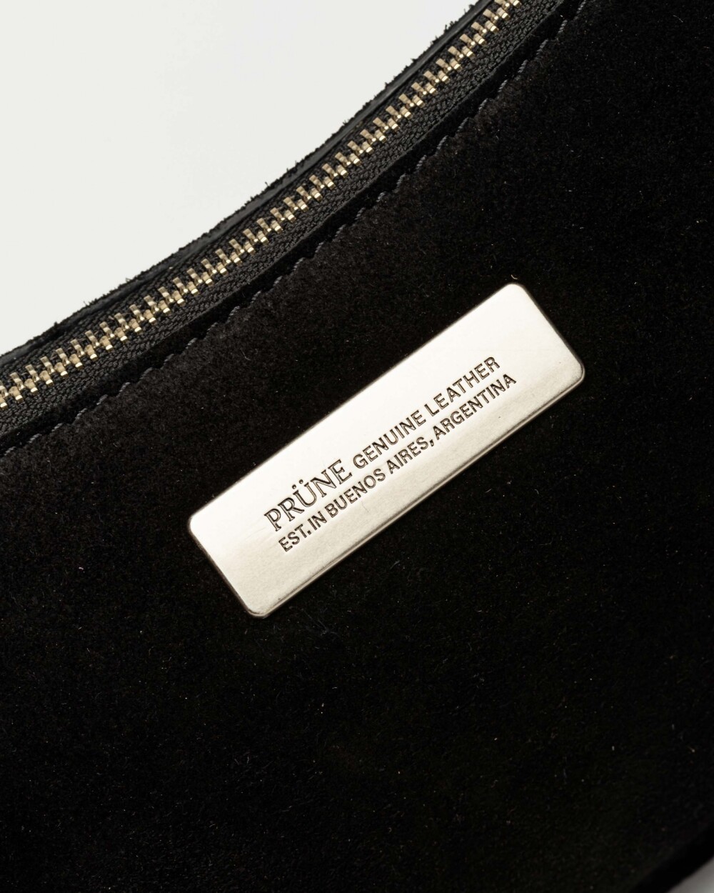 Cartera al hombro Mia en cuero gamuza Negro