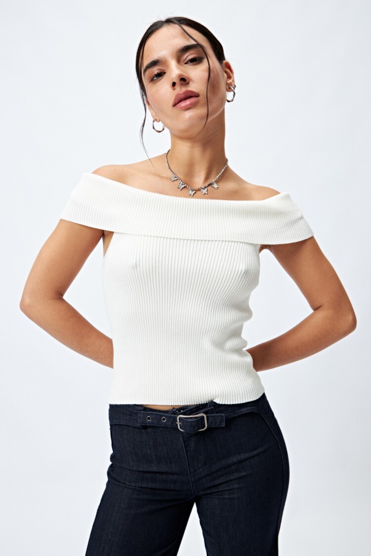 TOP LEONELA Crudo