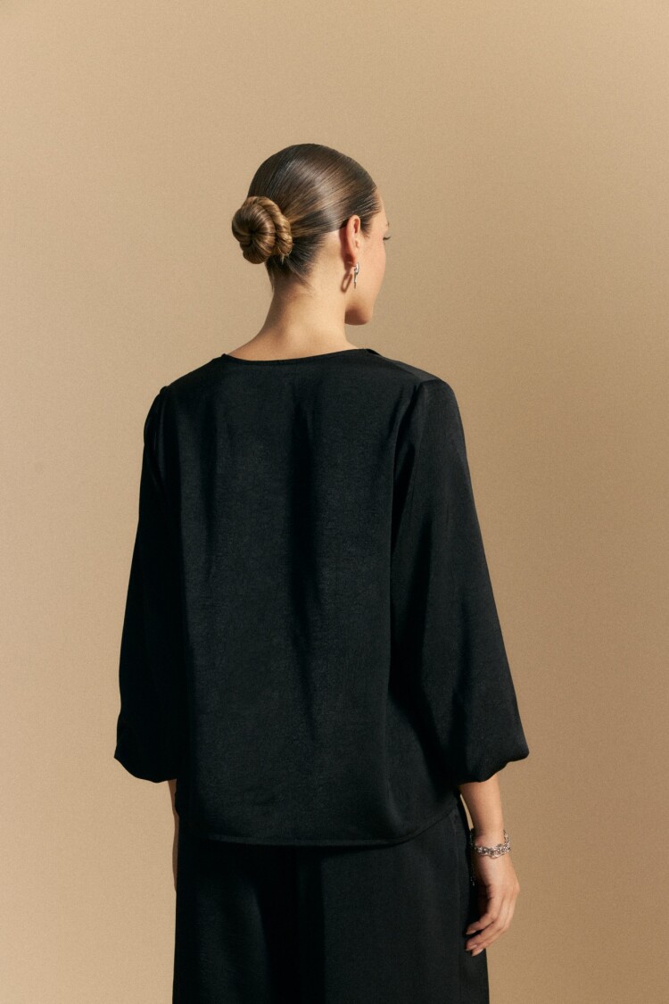 BLUSA LOE Negro